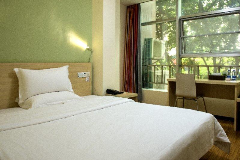 E+ Hotel Guangzhou Baixin Branch المظهر الخارجي الصورة